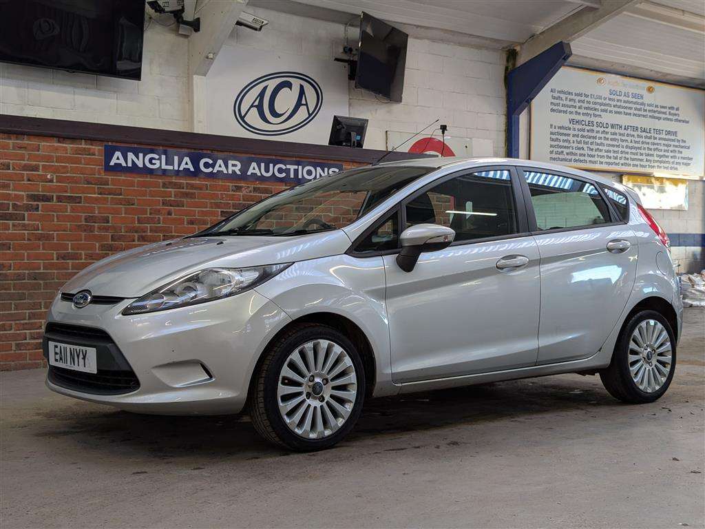 <p>2011 FORD FIESTA EDGE</p>