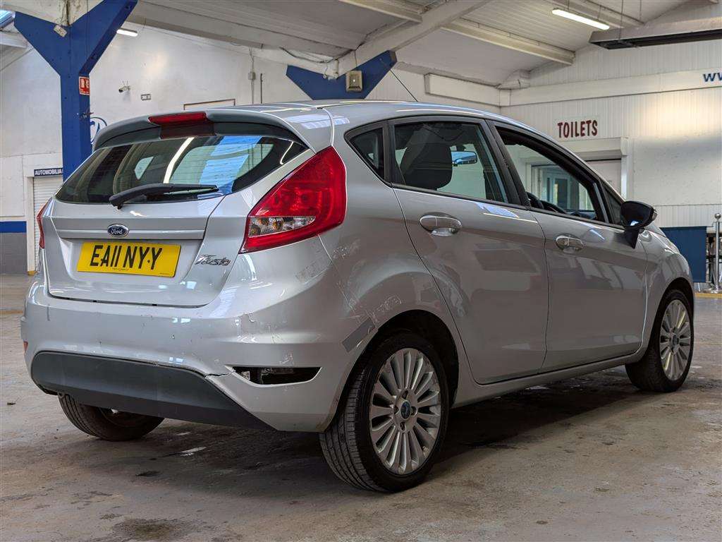 <p>2011 FORD FIESTA EDGE</p>