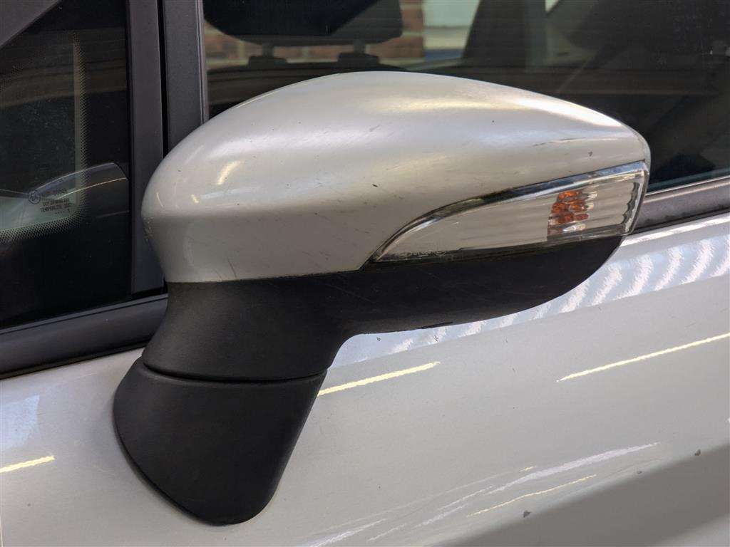 <p>2011 FORD FIESTA EDGE</p>