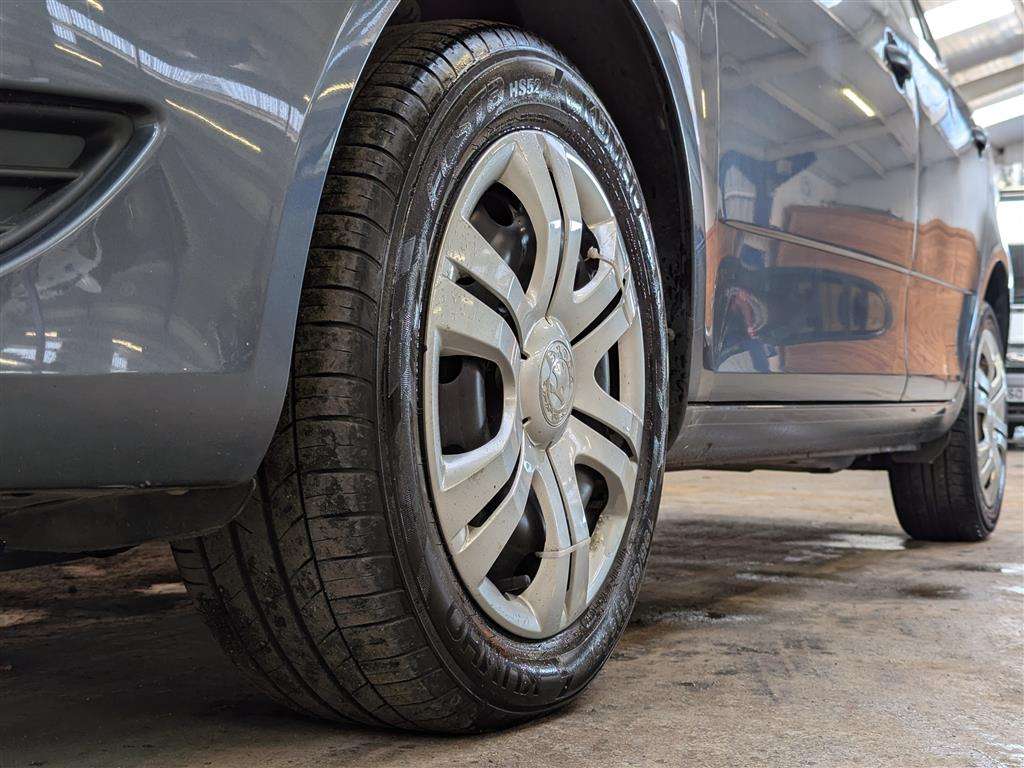 <p>2011 SKODA FABIA S 6V</p>