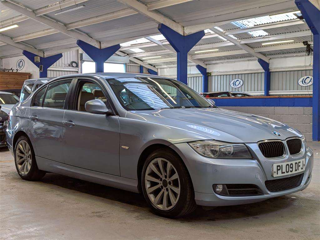 <p>2009 BMW 320D SE</p>