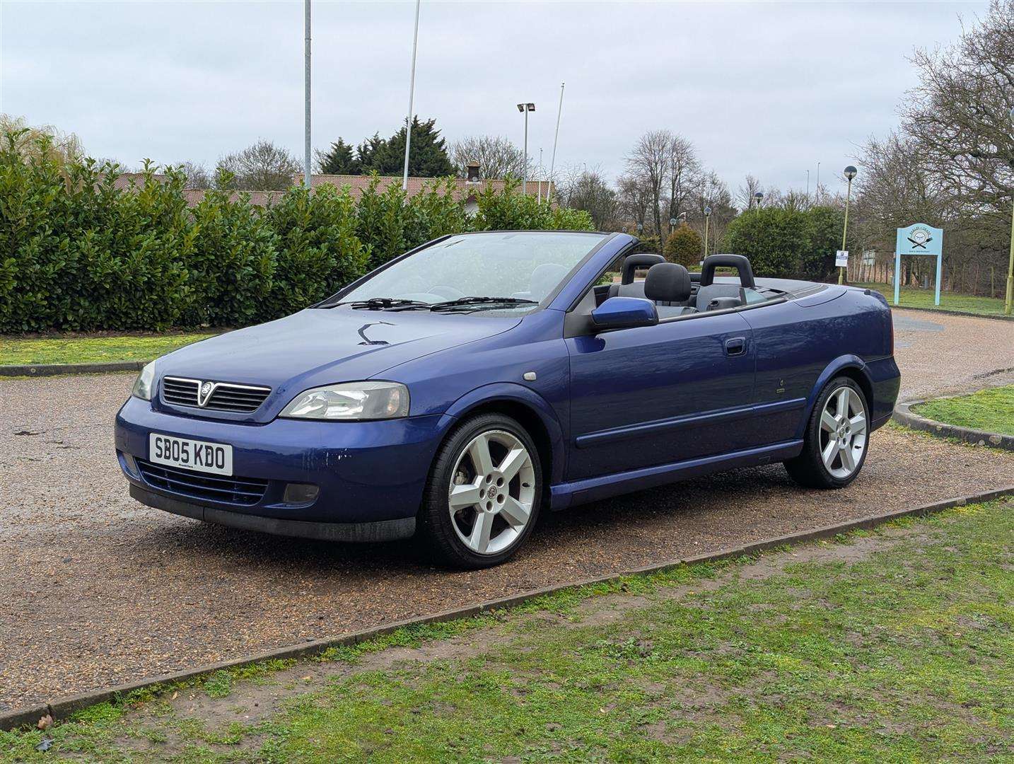 <p>2005 VAUXHALL ASTRA BERTONE EXCLUSIVE</p>
