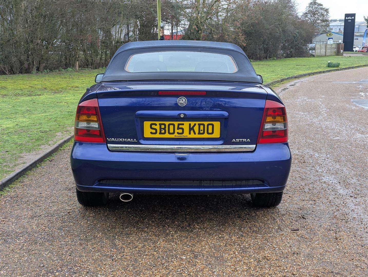 <p>2005 VAUXHALL ASTRA BERTONE EXCLUSIVE</p>