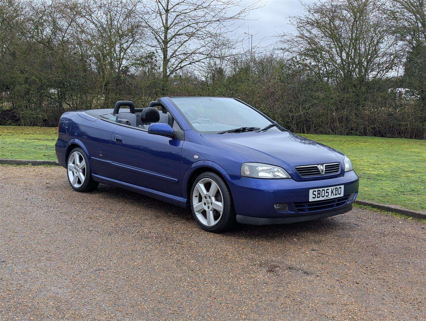 <p>2005 VAUXHALL ASTRA BERTONE EXCLUSIVE</p>