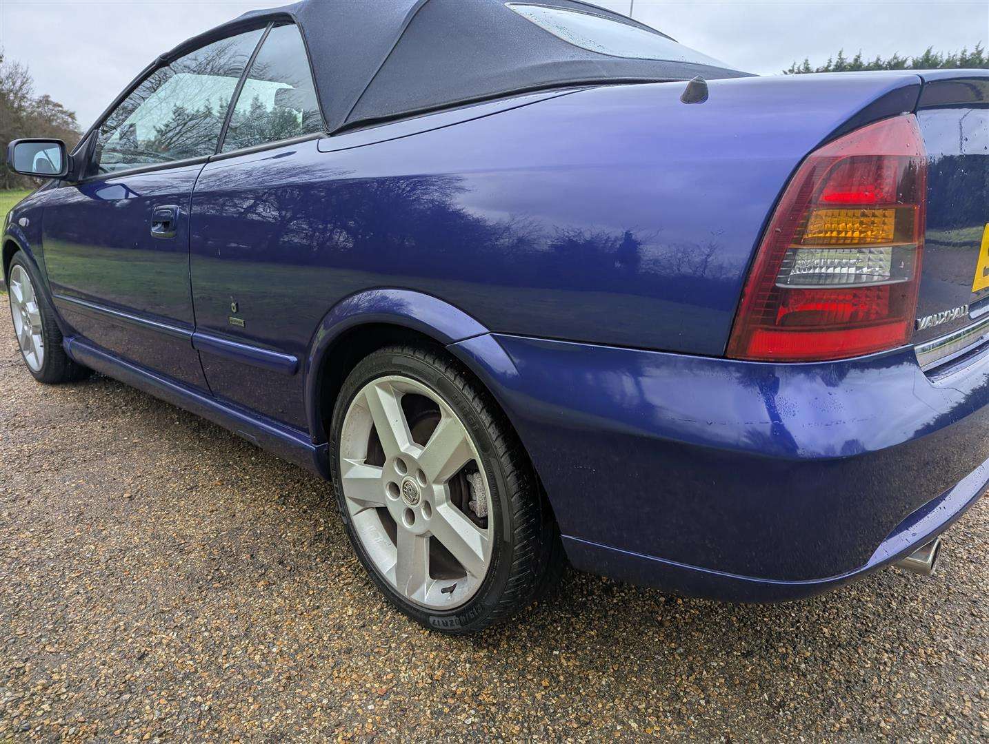 <p>2005 VAUXHALL ASTRA BERTONE EXCLUSIVE</p>