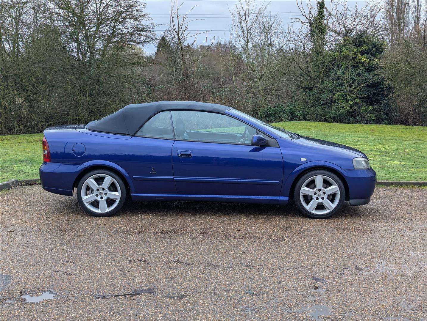 <p>2005 VAUXHALL ASTRA BERTONE EXCLUSIVE</p>