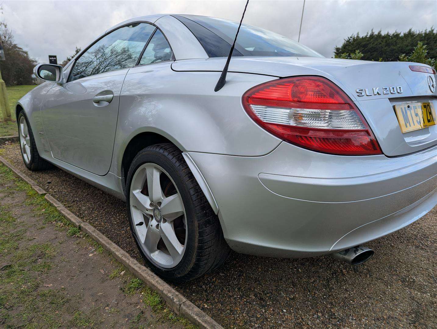 <p>2007 MERCEDES SLK 200 KOMPRESSOR</p>