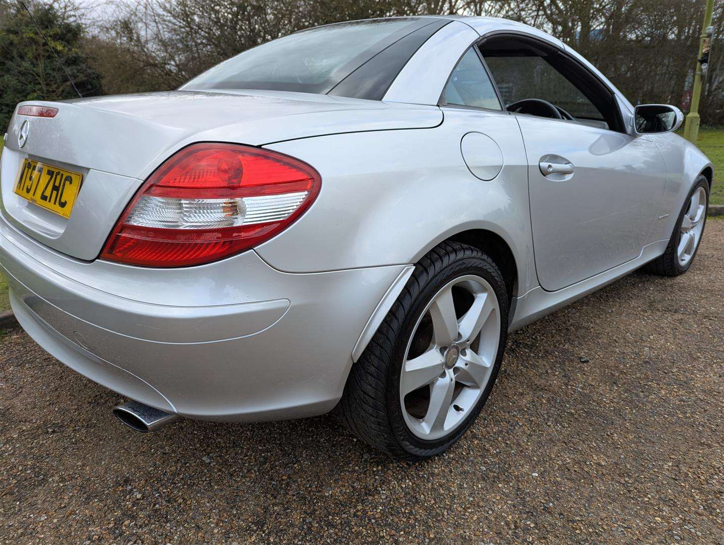 <p>2007 MERCEDES SLK 200 KOMPRESSOR</p>
