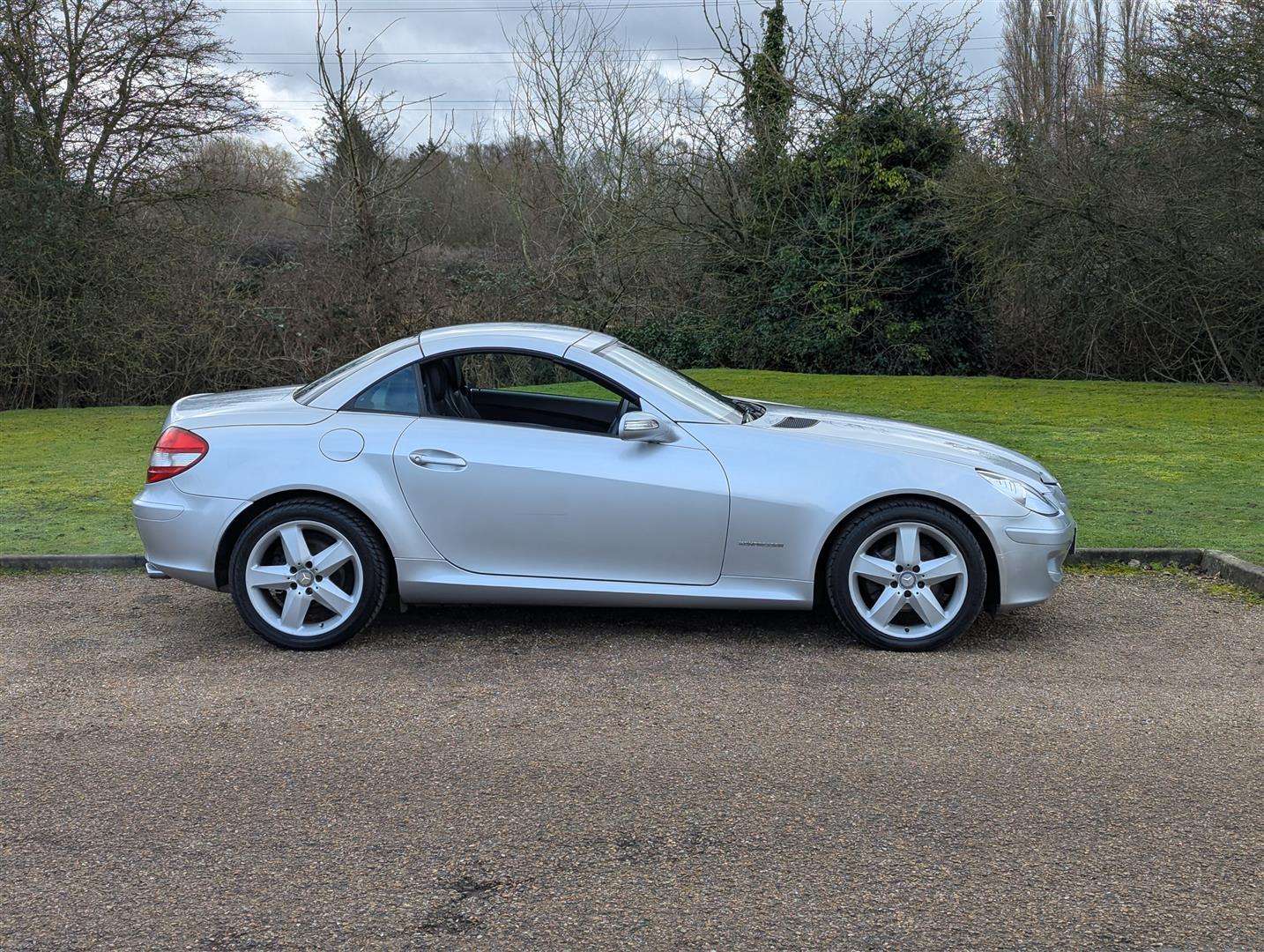 <p>2007 MERCEDES SLK 200 KOMPRESSOR</p>