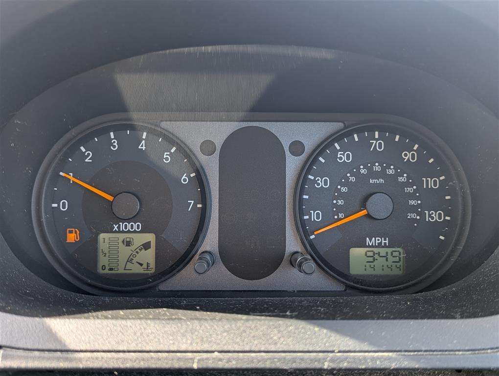 <p>2003 FORD FIESTA LX</p>