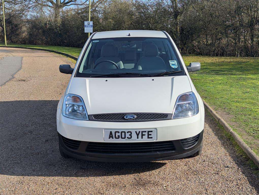 <p>2003 FORD FIESTA LX</p>