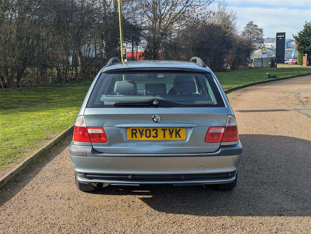 <p>2003 BMW 318I SE TOURING AUTO</p>