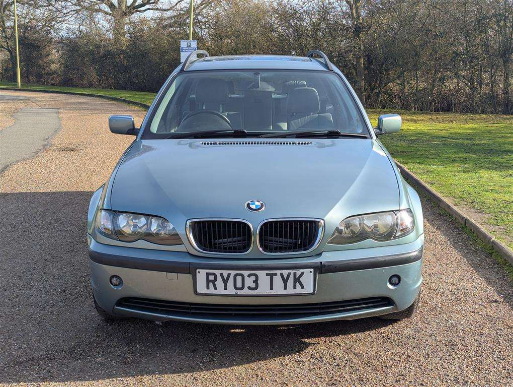 <p>2003 BMW 318I SE TOURING AUTO</p>