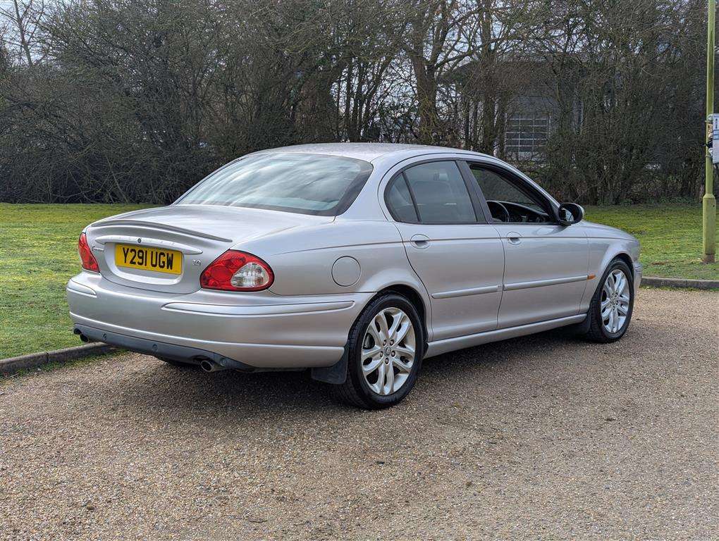 <p>2001 JAGUAR X-TYPE V6 SPORT AUTO</p>