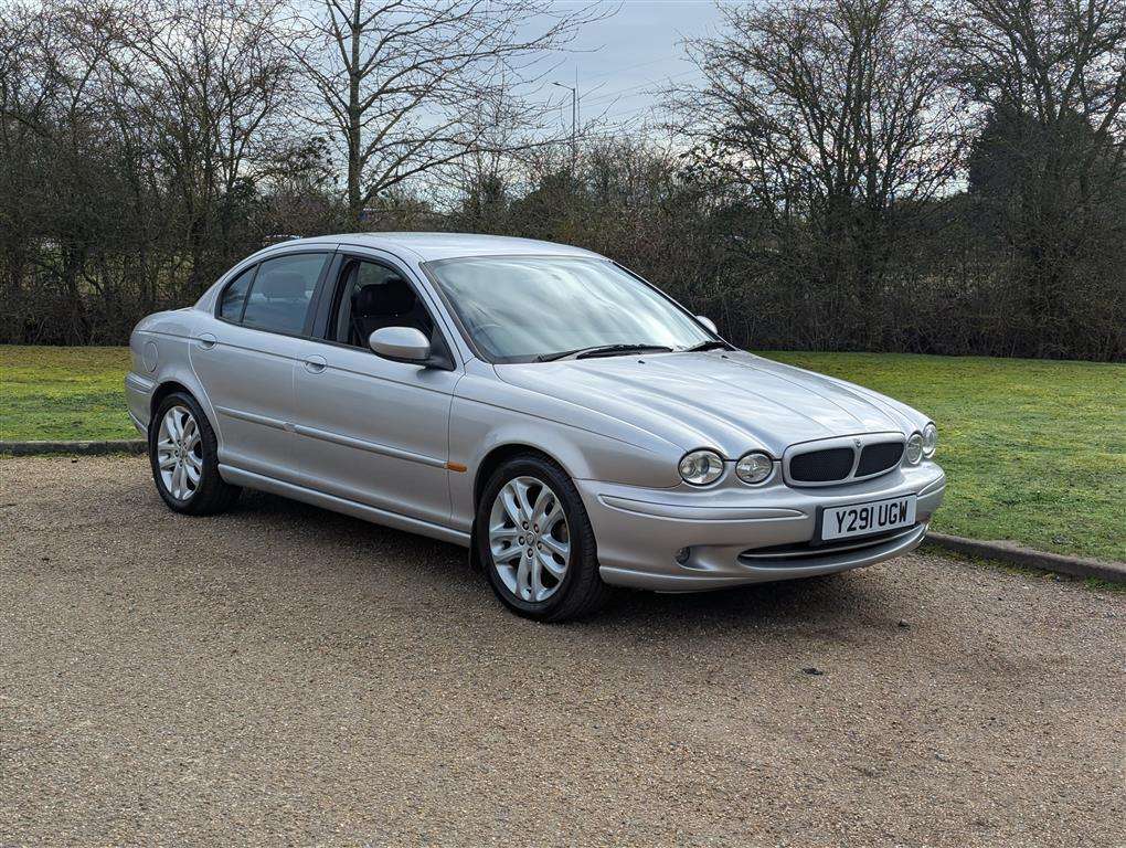 <p>2001 JAGUAR X-TYPE V6 SPORT AUTO</p>