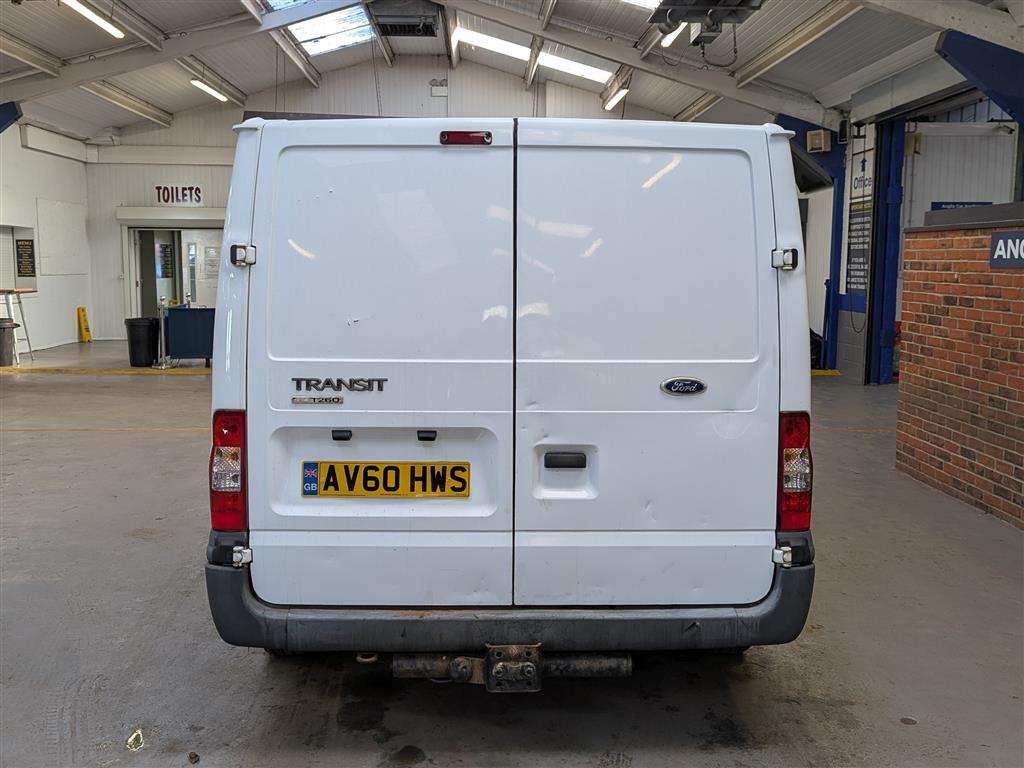 <p>2010 FORD TRANSIT 85 T260M FWD</p>