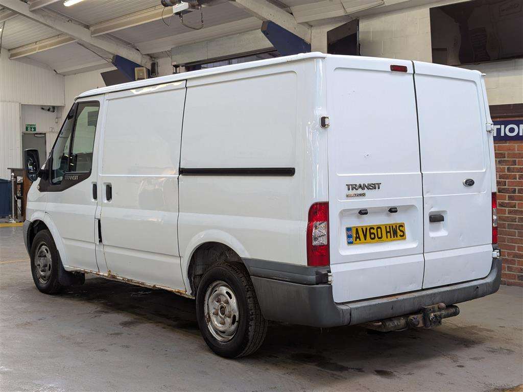 <p>2010 FORD TRANSIT 85 T260M FWD</p>