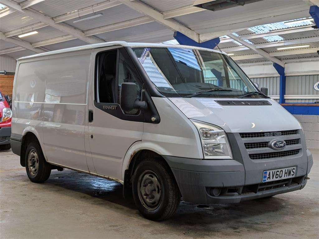 <p>2010 FORD TRANSIT 85 T260M FWD</p>