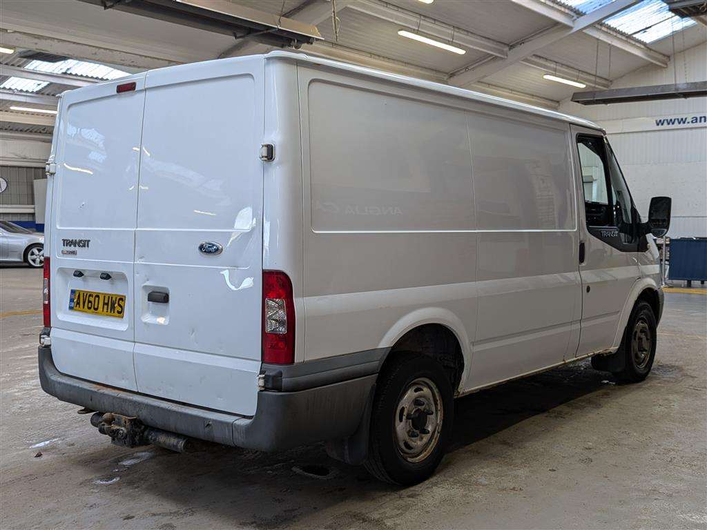 <p>2010 FORD TRANSIT 85 T260M FWD</p>