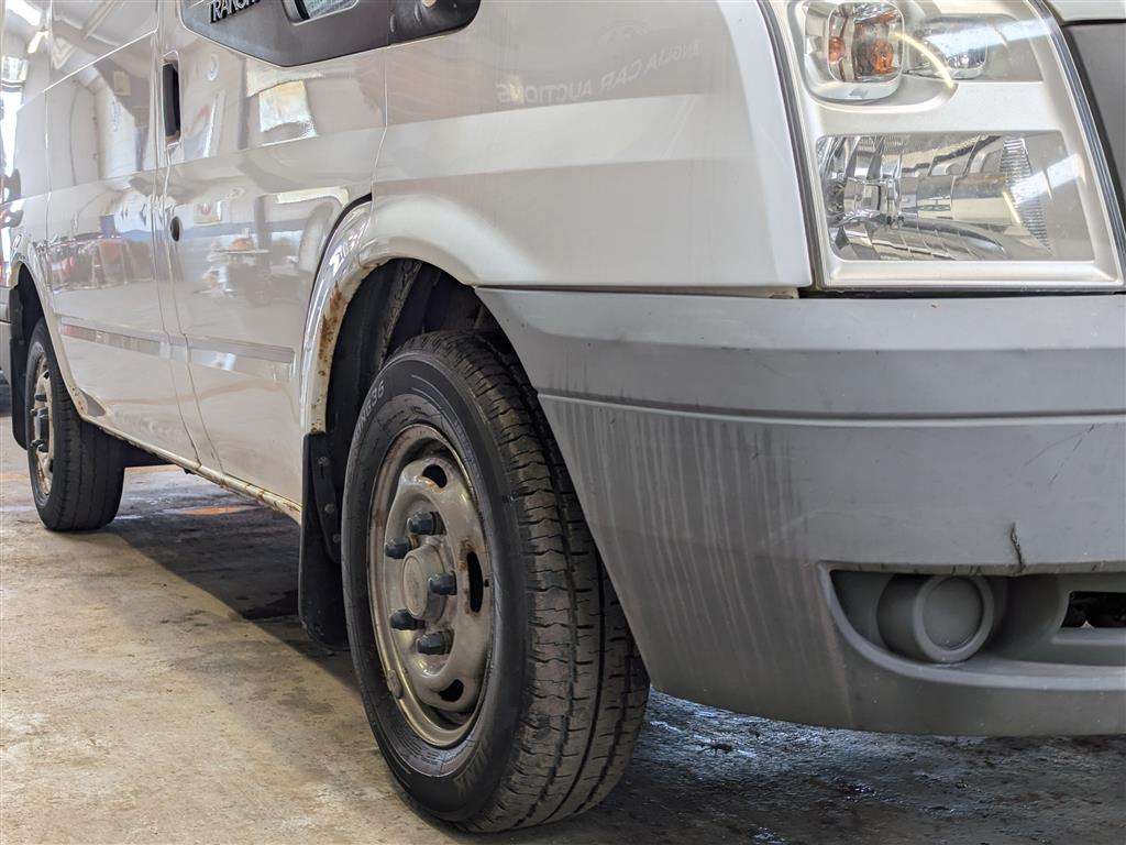 <p>2010 FORD TRANSIT 85 T260M FWD</p>