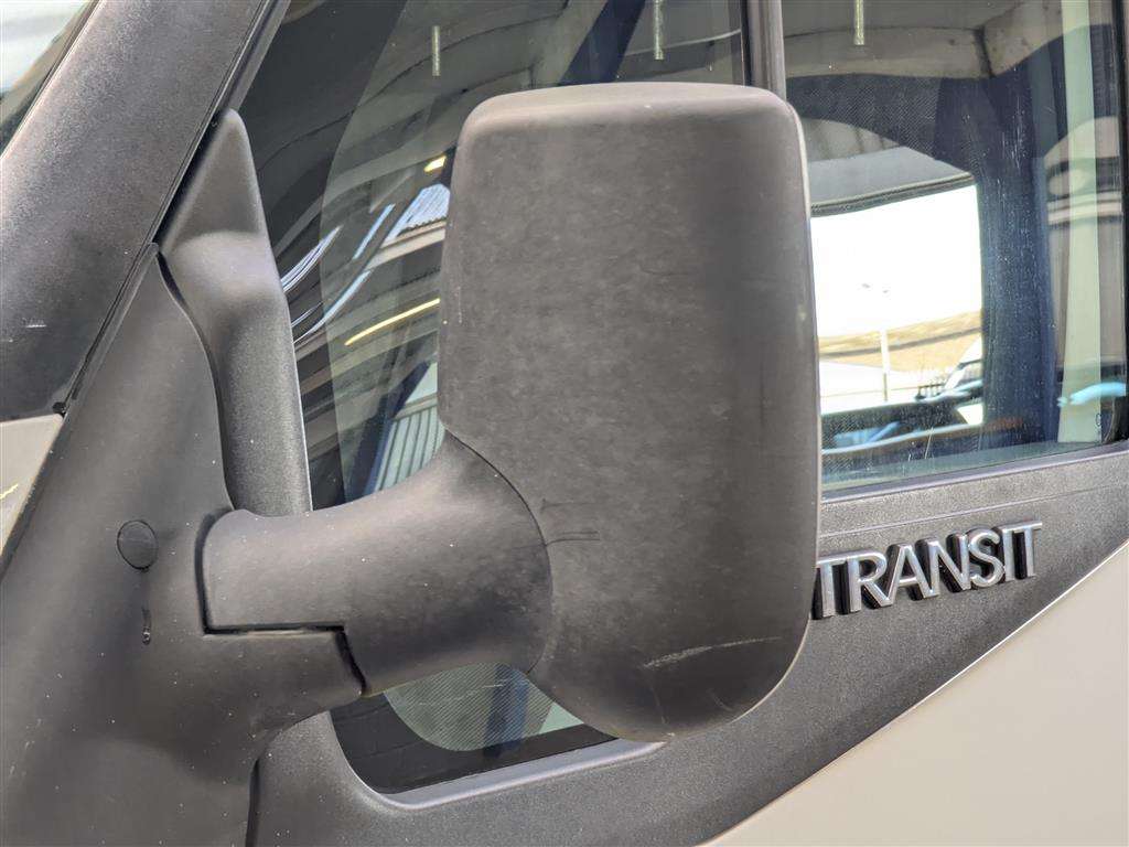 <p>2010 FORD TRANSIT 85 T260M FWD</p>