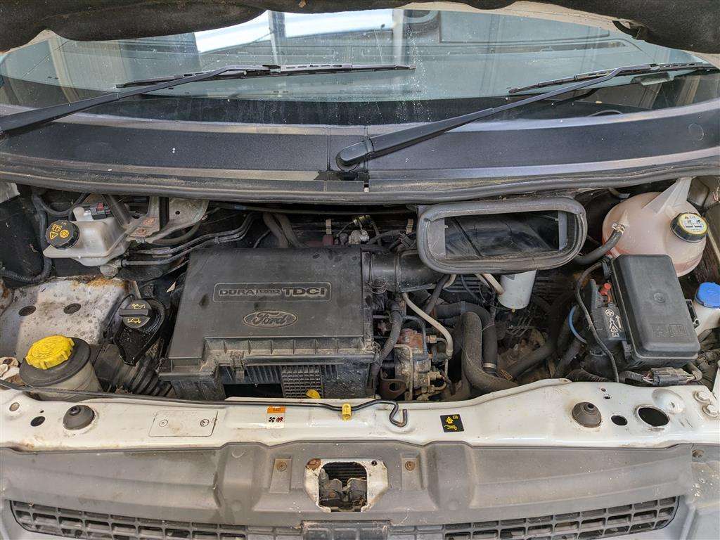 <p>2010 FORD TRANSIT 85 T260M FWD</p>