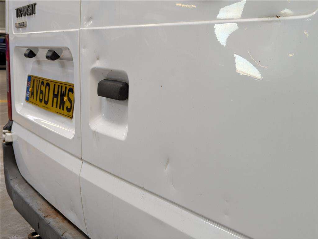 <p>2010 FORD TRANSIT 85 T260M FWD</p>