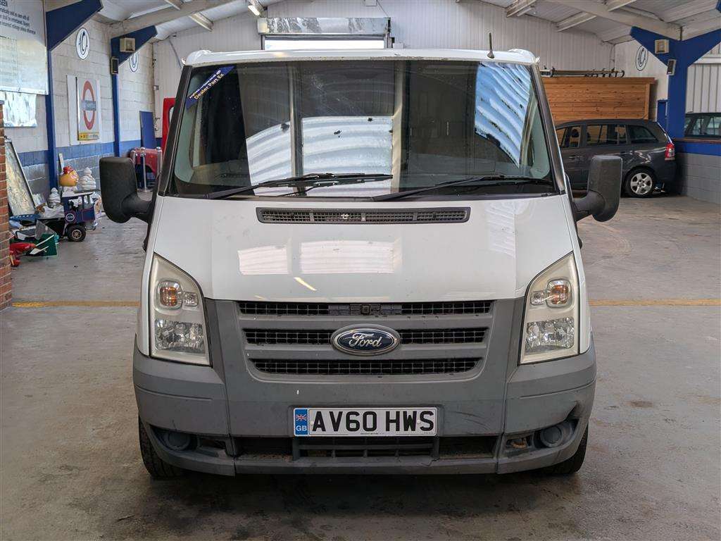 <p>2010 FORD TRANSIT 85 T260M FWD</p>