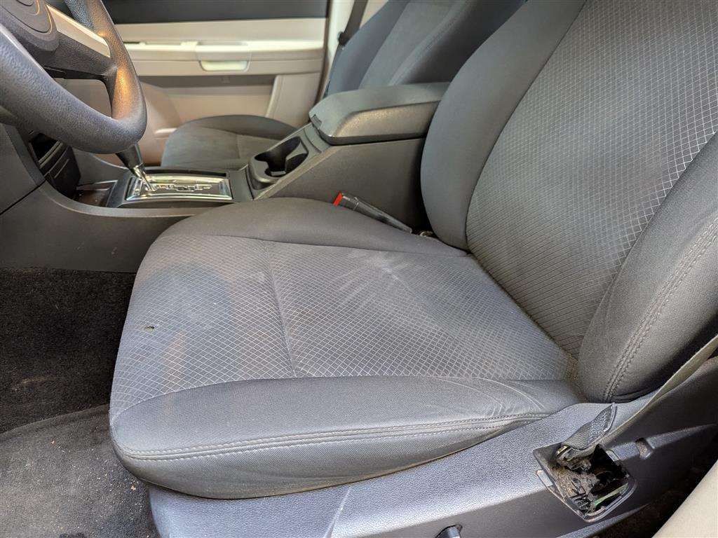 <p>2007 CHRYSLER L.H.D.</p>