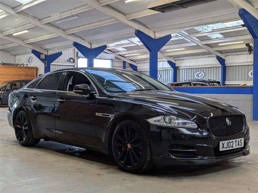 <p>2012 JAGUAR XJ PORTFOLIO V6 D AUTO</p>