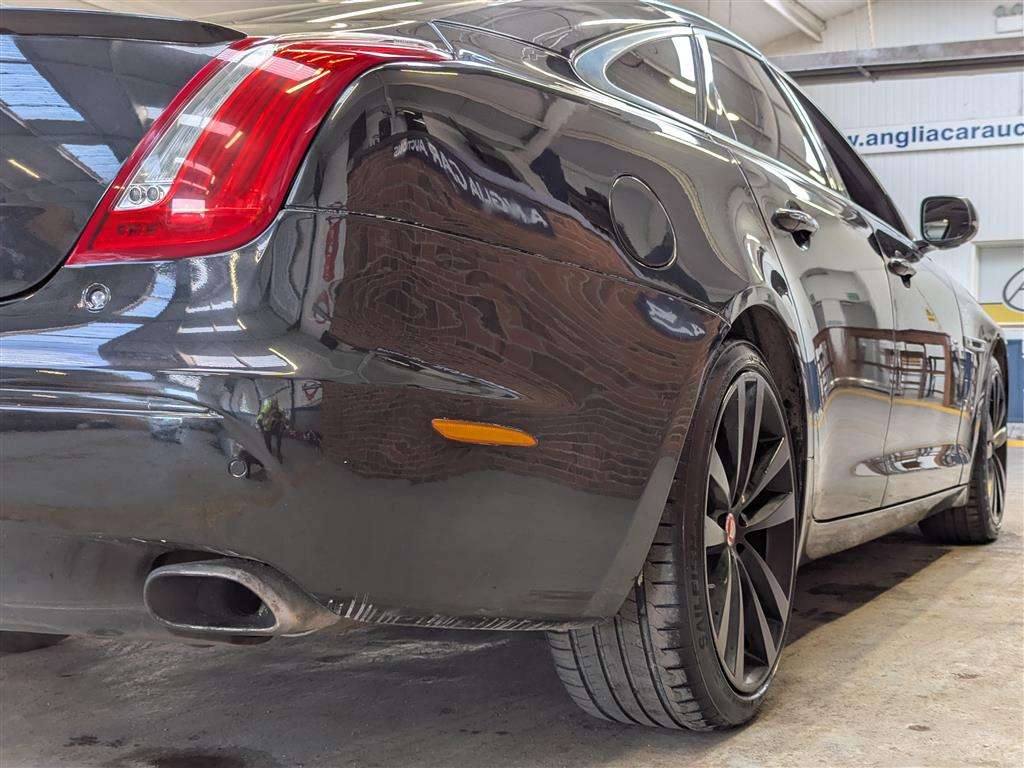 <p>2012 JAGUAR XJ PORTFOLIO V6 D AUTO</p>