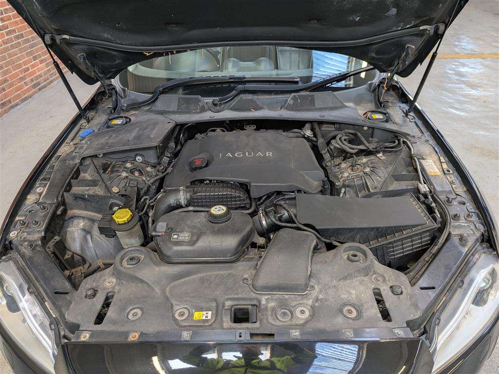 <p>2012 JAGUAR XJ PORTFOLIO V6 D AUTO</p>