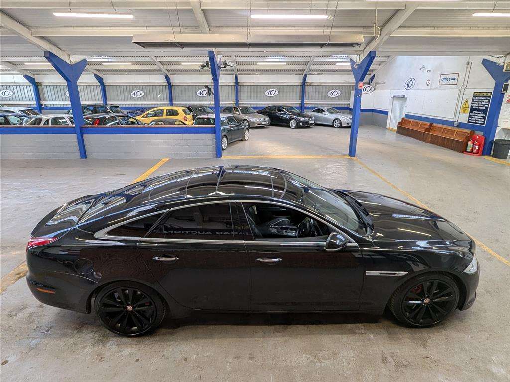 <p>2012 JAGUAR XJ PORTFOLIO V6 D AUTO</p>