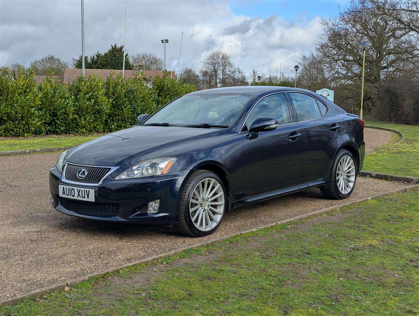 <p>2010 LEXUS IS 220D SE-I</p>