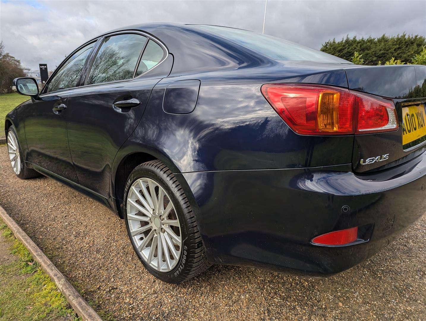 <p>2010 LEXUS IS 220D SE-I</p>