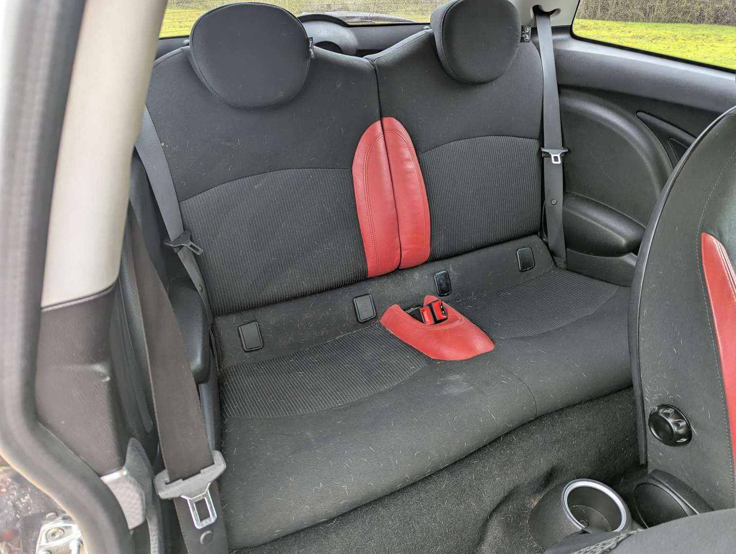 <p>2007 MINI COOPER S</p>