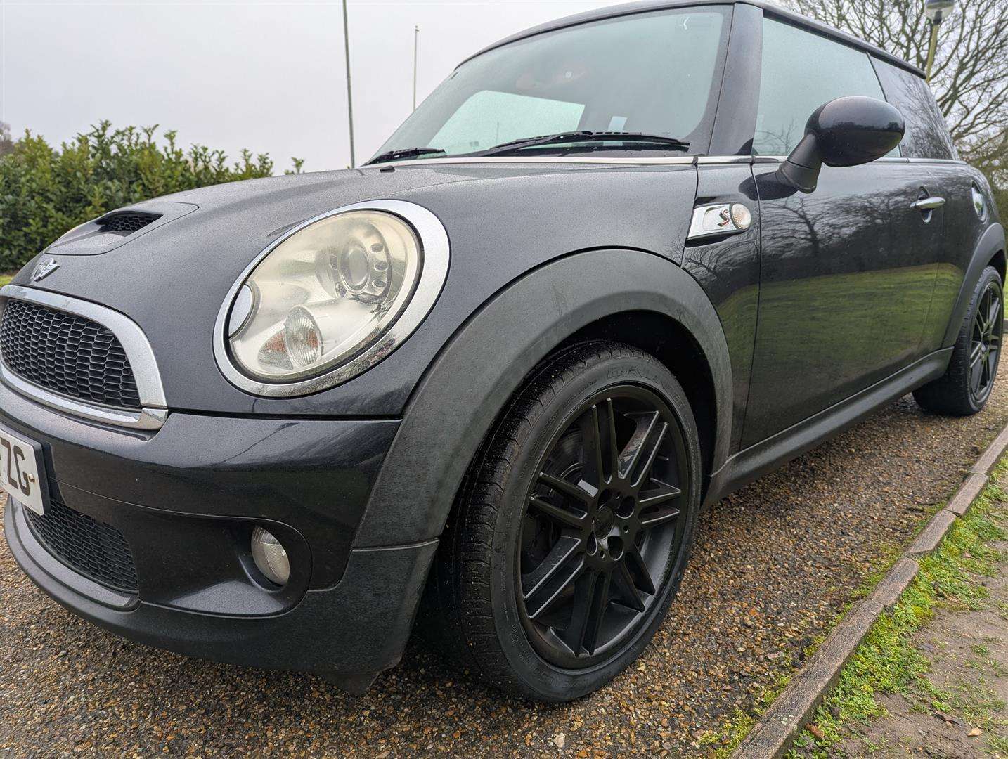 <p>2007 MINI COOPER S</p>
