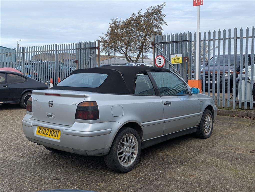 <p>2002 VOLKSWAGEN GOLF CABRIOLET AV-GE</p>