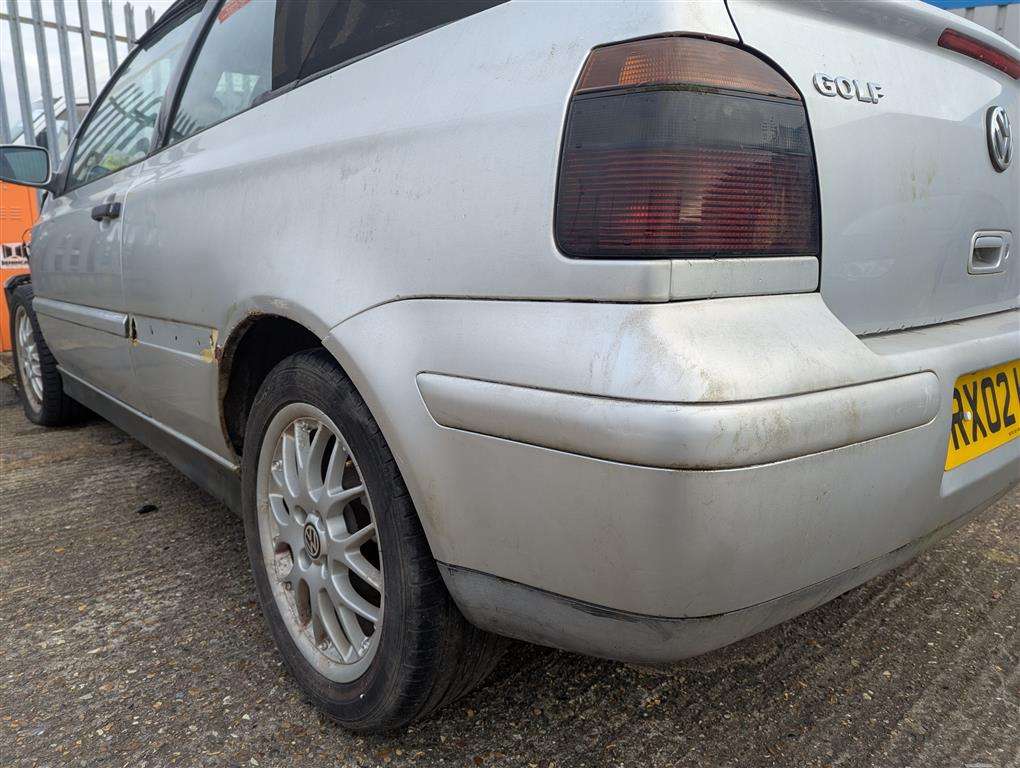 <p>2002 VOLKSWAGEN GOLF CABRIOLET AV-GE</p>