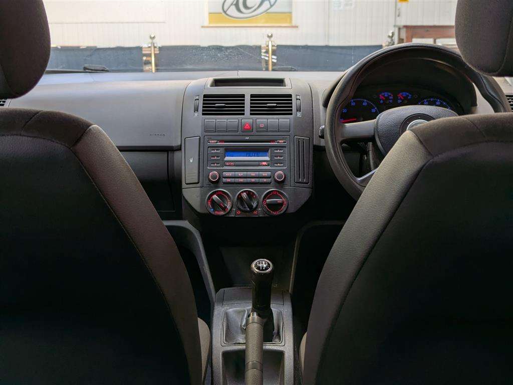 <p>2006 VOLKSWAGEN POLO S 64</p>