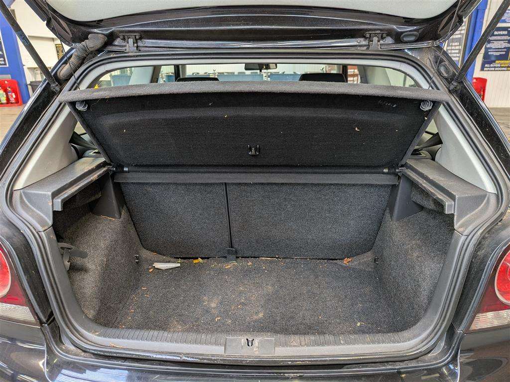 <p>2006 VOLKSWAGEN POLO S 64</p>