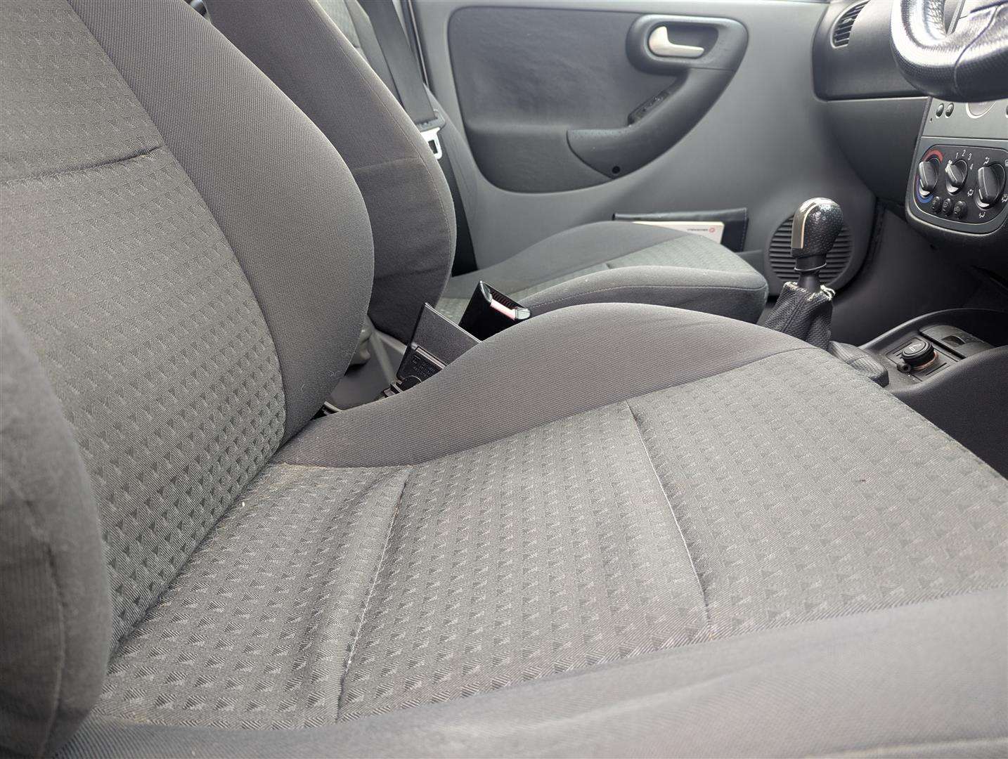 <p>2001 VAUXHALL CORSA SXI 16V</p>