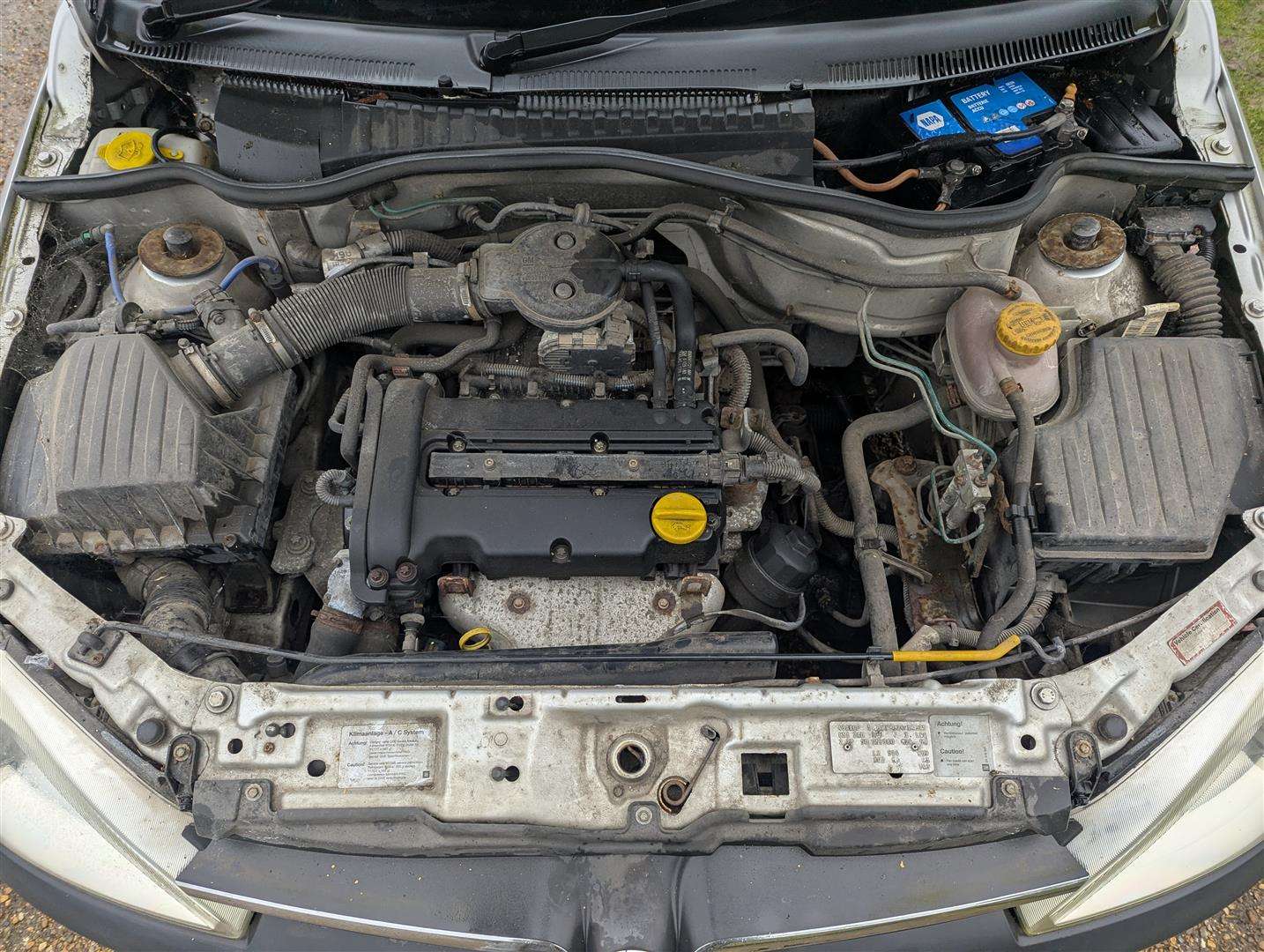 <p>2001 VAUXHALL CORSA SXI 16V</p>