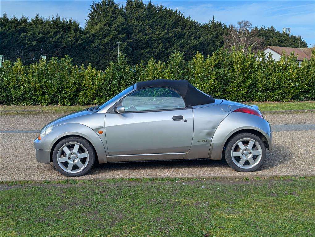 <p>2004 FORD STREETKA LUXURY</p>