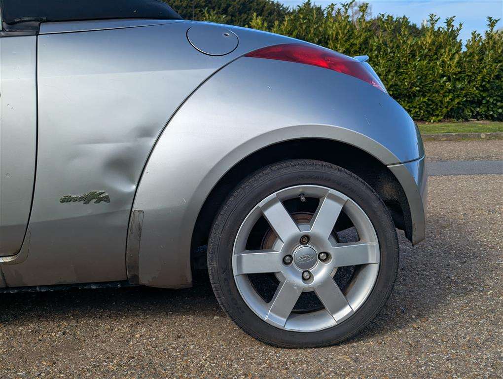 <p>2004 FORD STREETKA LUXURY</p>