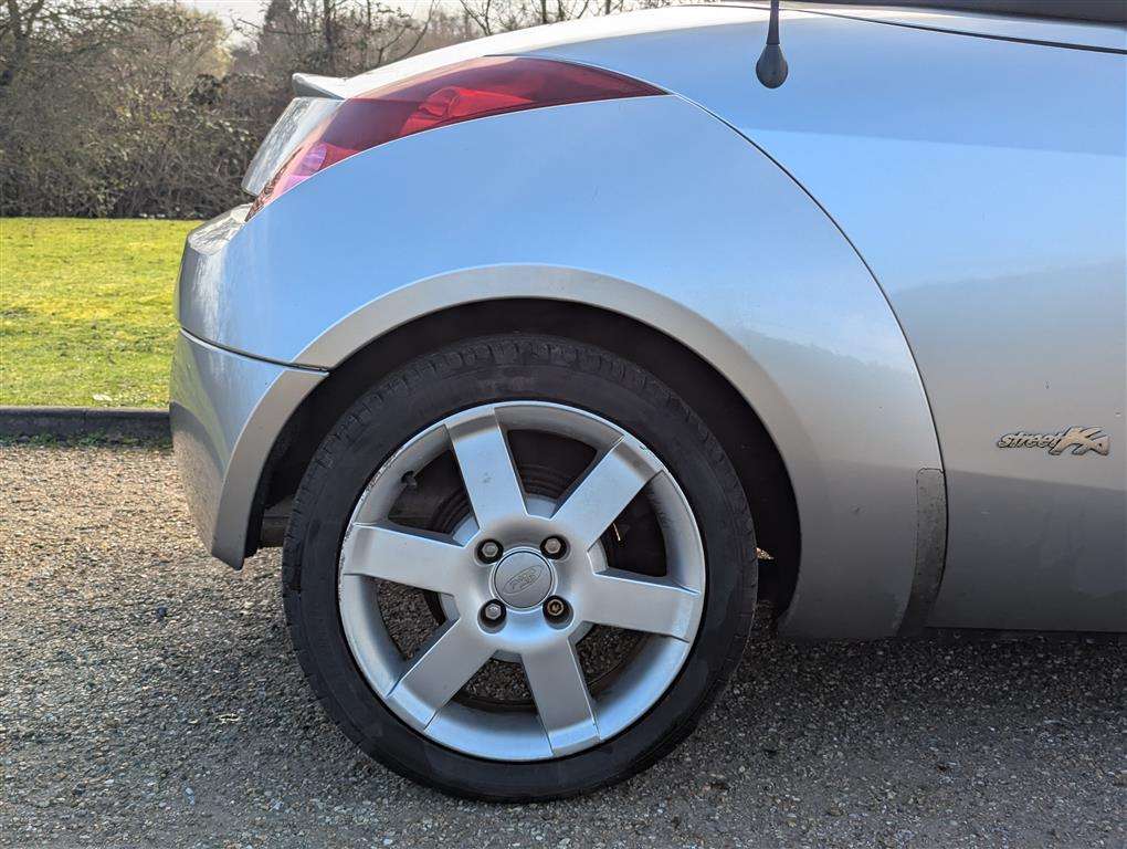 <p>2004 FORD STREETKA LUXURY</p>