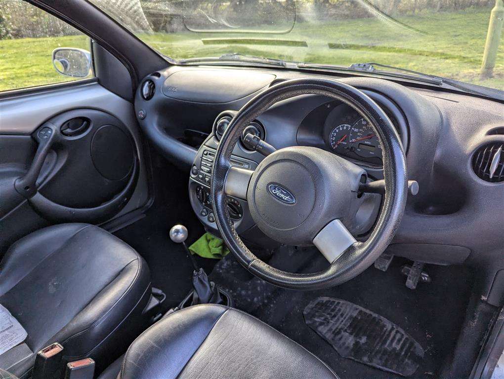 <p>2004 FORD STREETKA LUXURY</p>