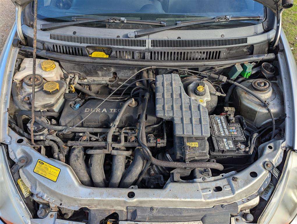 <p>2004 FORD STREETKA LUXURY</p>