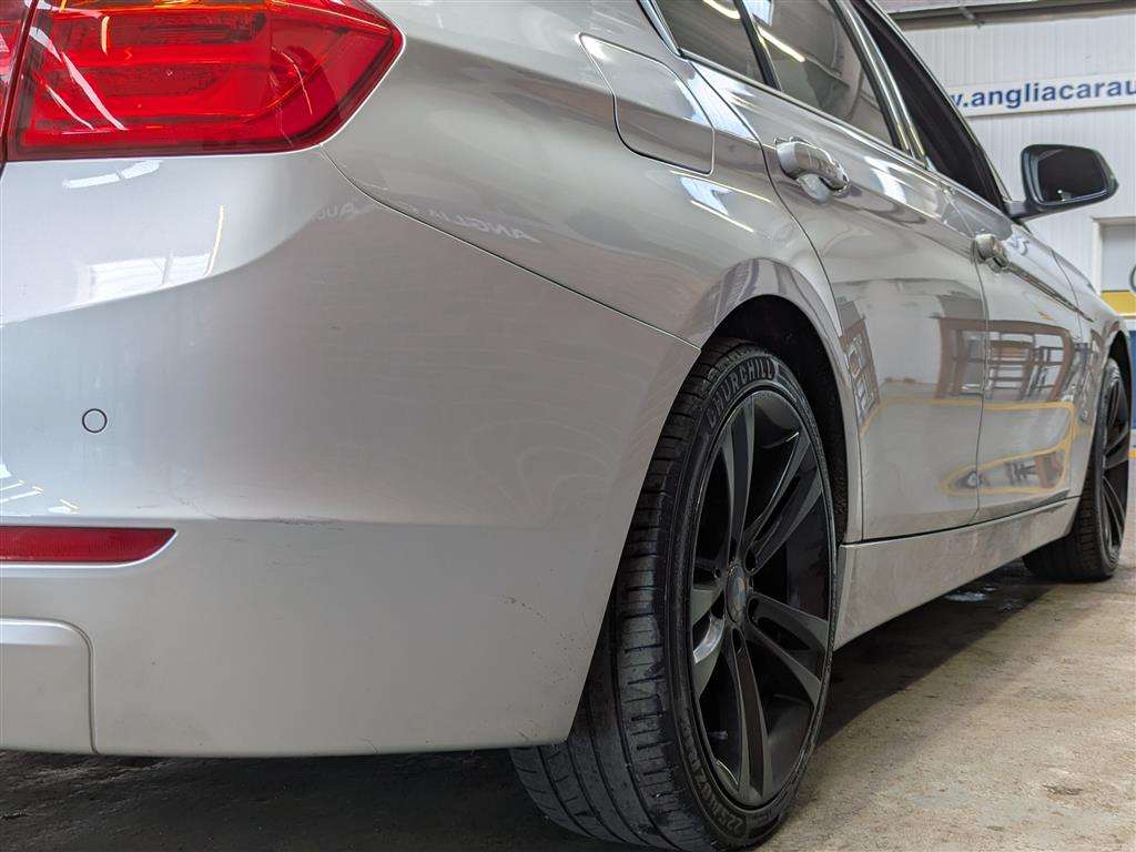 <p>2012 BMW 320D SPORT</p>