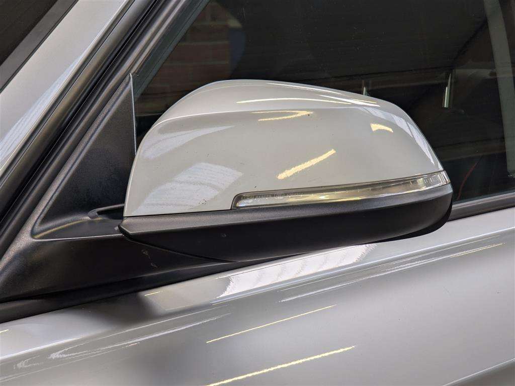 <p>2012 BMW 320D SPORT</p>